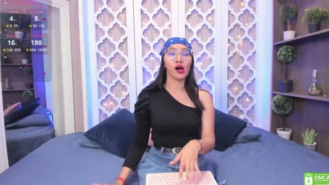 Lucy Liiu online show from 01/11/25, 07:27