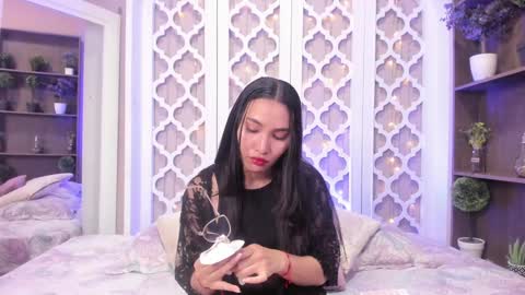 Lucy Liiu online show from 01/30/25, 08:10