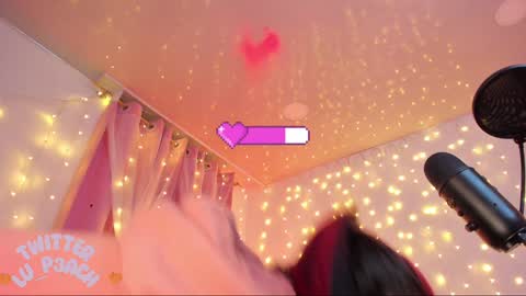 Snapshot of lucyy_peach chatting on 01/30/25, 04:27 LUCYY FROM HOME online show from 01/30/25, 04:27