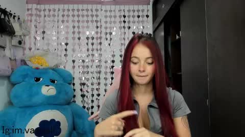 Snapshot of lucyy_tayy chatting on 01/24/25, 01:13 The love of your life 3 online show from 01/24/25, 01:13