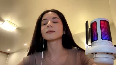 Mika online show from 03/13/26, 06:36