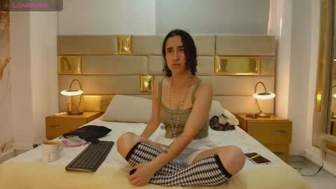 Ludovicca Mark online show from 05/18/26, 07:41