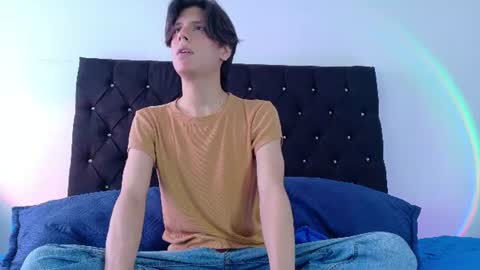Snapshot of lui_x_dust chatting on 07/04/26, 08:15 Lui online show from 07/04/26, 08:15