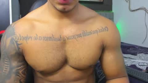 Snapshot of luigi_hot_ chatting on 05/12/26, 04:20 Luigi Independent model online show from 05/12/26, 04:20