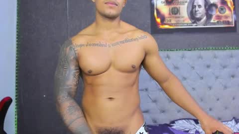 Snapshot of luigi_hot_ chatting on 05/15/26, 05:31 Luigi Independent model online show from 05/15/26, 05:31