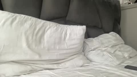 Snapshot of luis_7777 chatting on 09/09/25, 10:48 Luis online show from 09/09/25, 10:48