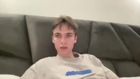 Snapshot of luis_7777 chatting on 11/09/25, 11:25 Luis online show from 11/09/25, 11:25