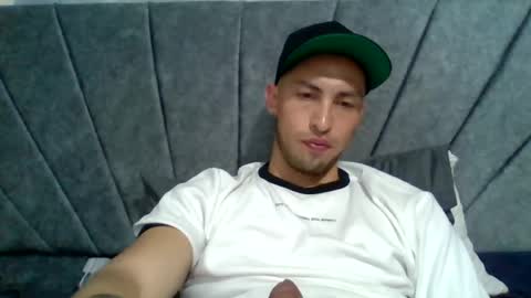 Snapshot of luis_vergon__ chatting on 08/04/26, 02:59 luis_vergon__ online show from 08/04/26, 02:59