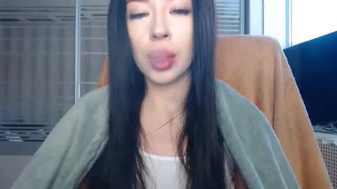 luisa lovedom online show from 01/17/26, 08:30