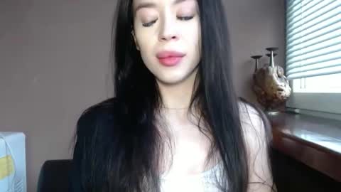 luisa lovedom online show from 04/18/26, 04:38