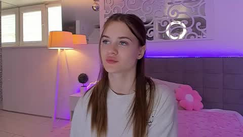 Snapshot of luisaclover chatting on 05/30/26, 12:24 LuisaClover online show from 05/30/26, 12:24