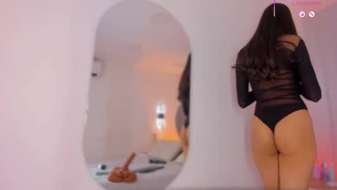 L U I S A online show from 12/22/25, 07:55