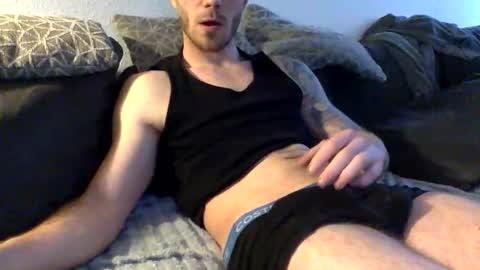 Snapshot of luisbadx chatting on 02/06/26, 08:18 Luis Badx online show from 02/06/26, 08:18