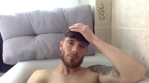 Snapshot of luisbadx chatting on 04/06/26, 10:38 Luis Badx online show from 04/06/26, 10:38