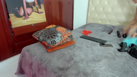 Luissa online show from 09/13/25, 02:50