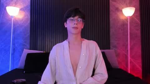 Snapshot of luixdust1 chatting on 09/18/25, 03:52 luixdust1 online show from 09/18/25, 03:52