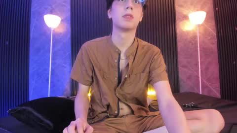 Snapshot of luixdust1 chatting on 11/05/25, 05:07 luixdust1 online show from 11/05/25, 05:07