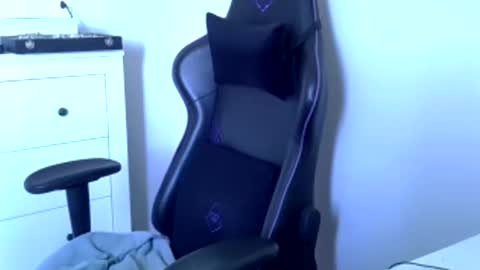 Snapshot of luizacandy chatting on 11/06/25, 05:58 luizacandy online show from 11/06/25, 05:58