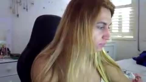 Snapshot of luizacandy chatting on 07/11/26, 03:48 luizacandy online show from 07/11/26, 03:48