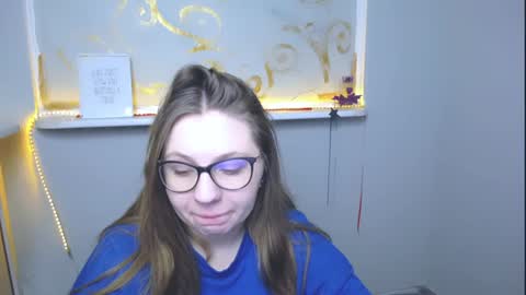 Snapshot of luizaheems_ chatting on 12/18/24, 07:47 Luiza online show from 12/18/24, 07:47