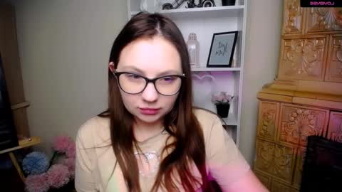 Luiza online show from 12/14/25, 09:36