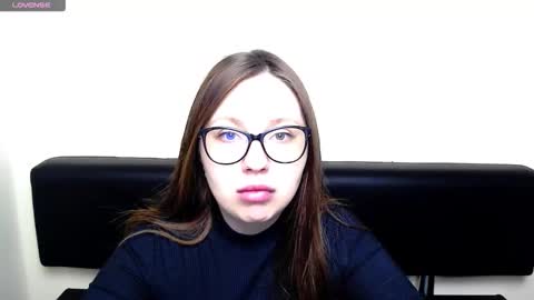 Luiza online show from 03/25/26, 07:47