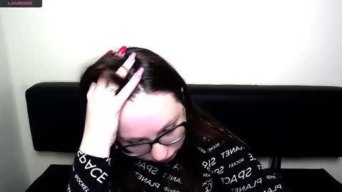 Luiza online show from 03/27/26, 08:37