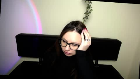 Luiza online show from 04/17/26, 06:27