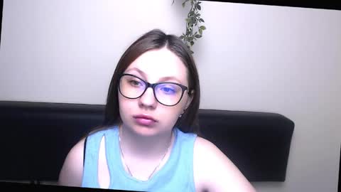 Luiza online show from 04/27/26, 06:22