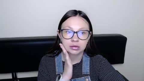 Luiza online show from 05/25/26, 06:08
