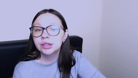 Luiza online show from 06/07/26, 07:23