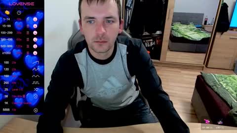 lukas312312 online show from 01/01/25, 12:43