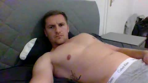 Snapshot of luke66a chatting on 10/14/25, 04:41 luke66a online show from 10/14/25, 04:41