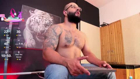 LUKE online show from 12/21/25, 11:39