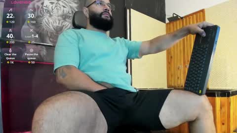 Snapshot of luke__09 chatting on 06/09/26, 11:11 LUKE online show from 06/09/26, 11:11