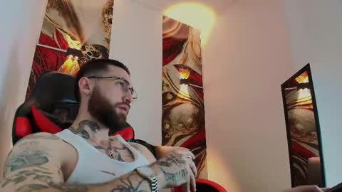 LUKE online show from 11/27/25, 01:13