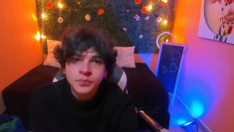 Snapshot of luke_howland chatting on 12/13/24, 08:37 Luke online show from 12/13/24, 08:37