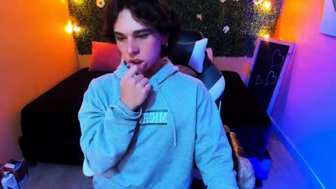 Snapshot of luke_howland chatting on 01/13/25, 11:17 Luke online show from 01/13/25, 11:17