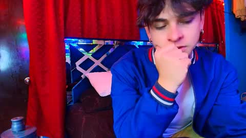 Snapshot of luke_howland chatting on 06/06/26, 05:23 Luke online show from 06/06/26, 05:23