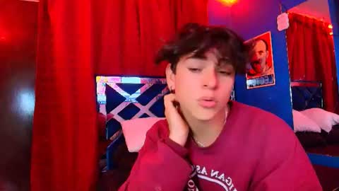 Snapshot of luke_howland chatting on 06/30/26, 07:04 Luke online show from 06/30/26, 07:04