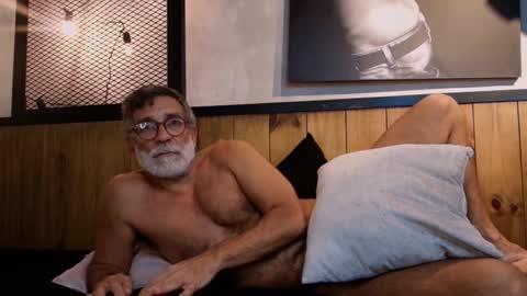 Snapshot of lukecrews chatting on 01/28/25, 10:45 Luke Crews online show from 01/28/25, 10:45