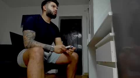 Snapshot of lukedenver chatting on 02/13/25, 08:03 Luke online show from 02/13/25, 08:03