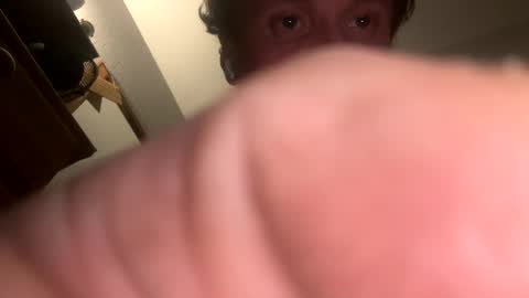 Snapshot of lukeeeeey96 chatting on 12/08/24, 11:19 lukeeeeey96 online show from 12/08/24, 11:19