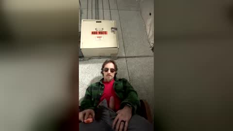 lukekibbe27 online show from 01/18/26, 02:04