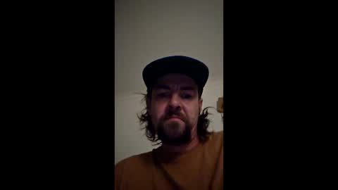 lukeyzzz1 online show from 04/15/26, 12:45