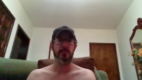 Snapshot of lukz88bigcock chatting on 03/20/26, 01:10 Luke online show from 03/20/26, 01:10