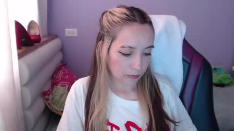 Vicky online show from 05/12/26, 04:59