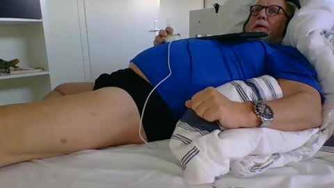 Snapshot of luley58 chatting on 02/01/25, 01:30 luley58 online show from 02/01/25, 01:30