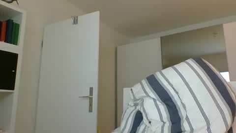 Snapshot of luley58 chatting on 02/12/25, 06:08 luley58 online show from 02/12/25, 06:08