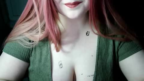 lulovia online show from 02/12/26, 09:21